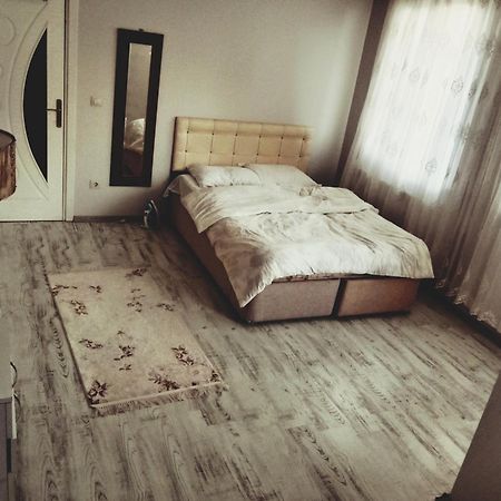 Orman Villa Hotel Is 6 Minutes From The Airport Arnavutkoy Екстериор снимка