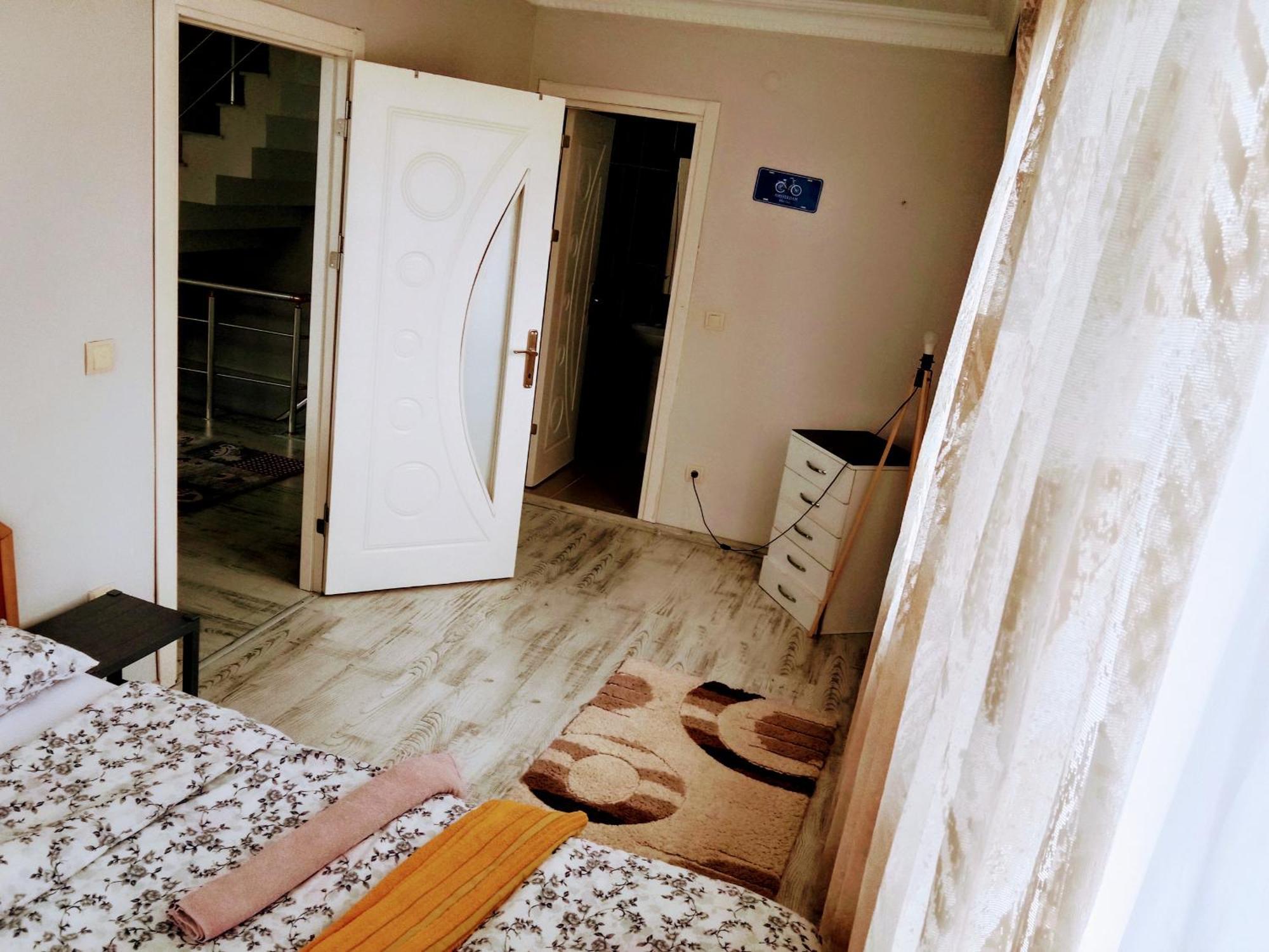 Orman Villa Hotel Is 6 Minutes From The Airport Arnavutkoy Екстериор снимка