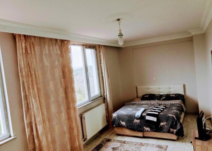 Orman Villa Hotel Is 6 Minutes From The Airport Arnavutkoy Екстериор снимка