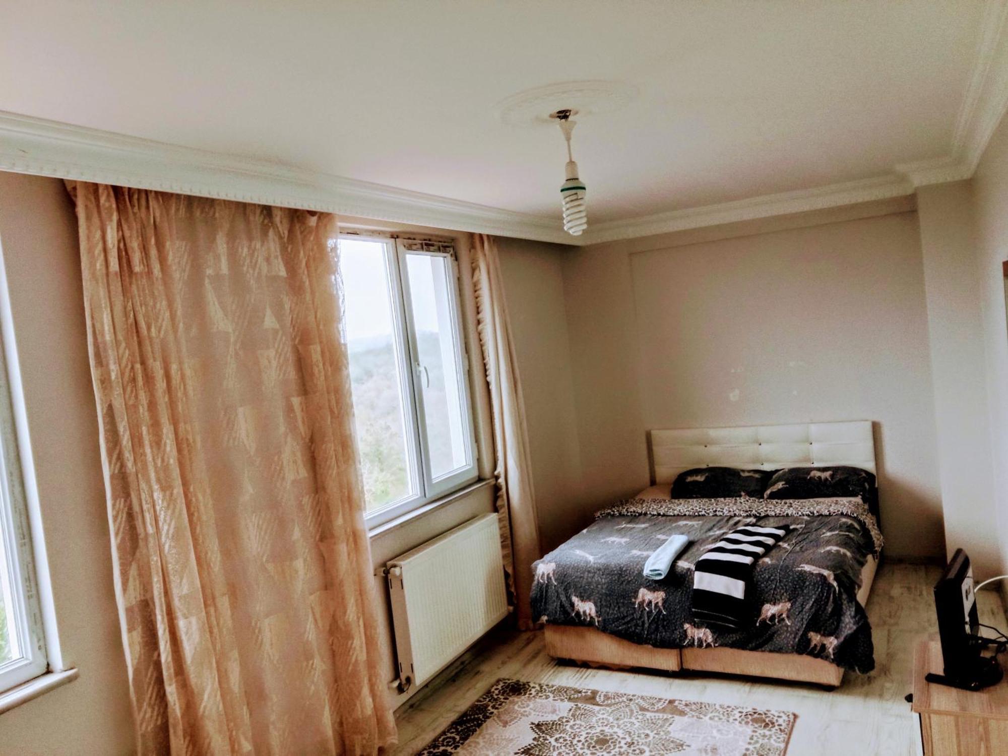 Orman Villa Hotel Is 6 Minutes From The Airport Arnavutkoy Екстериор снимка