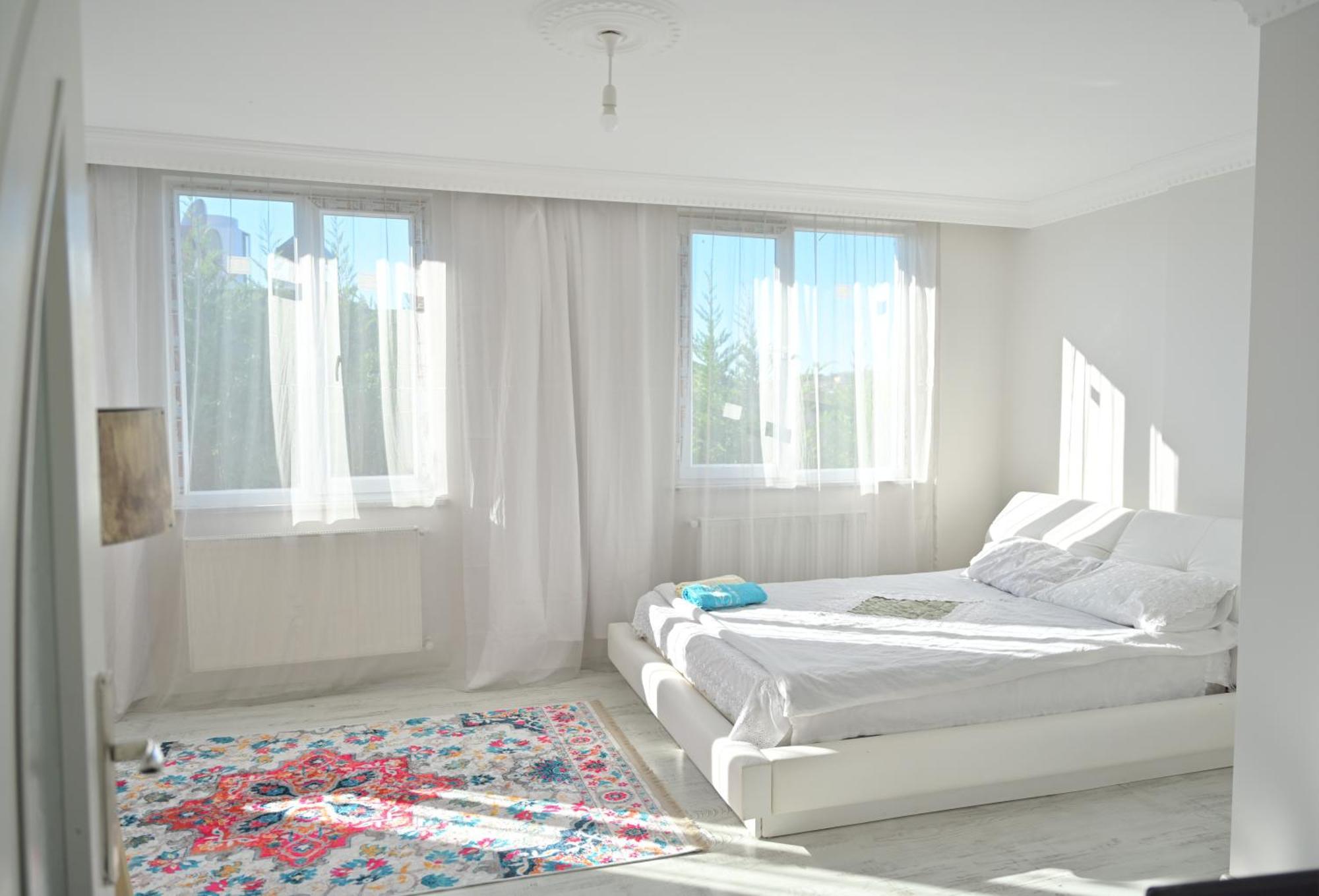 Orman Villa Hotel Is 6 Minutes From The Airport Arnavutkoy Екстериор снимка