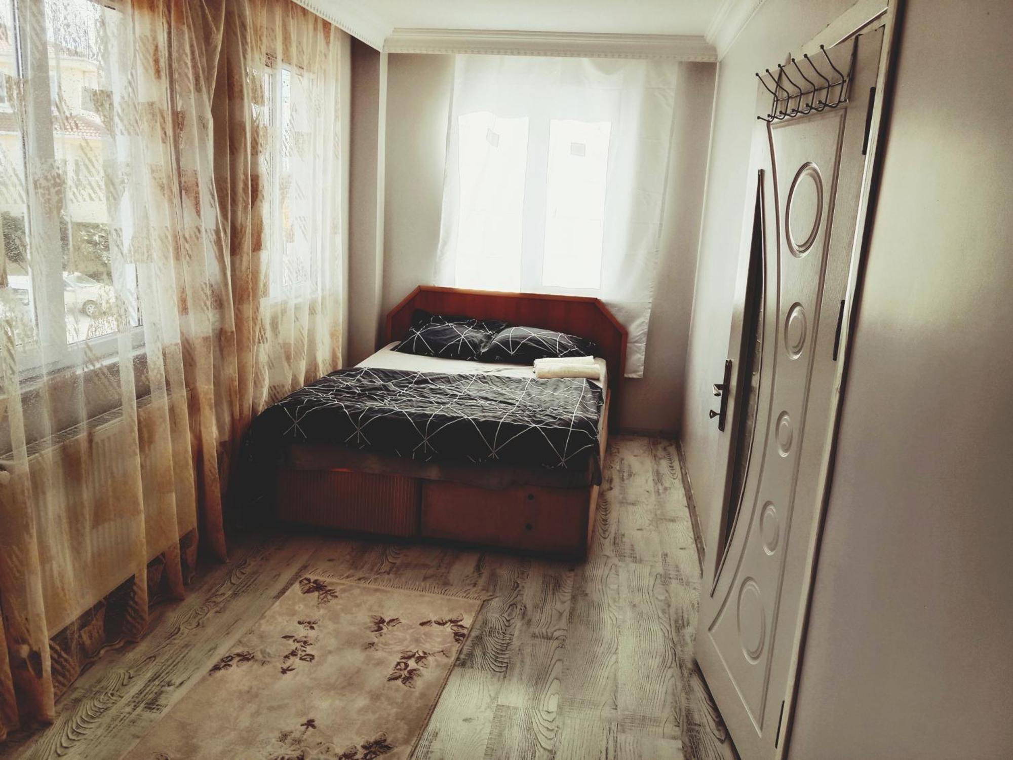 Orman Villa Hotel Is 6 Minutes From The Airport Arnavutkoy Екстериор снимка