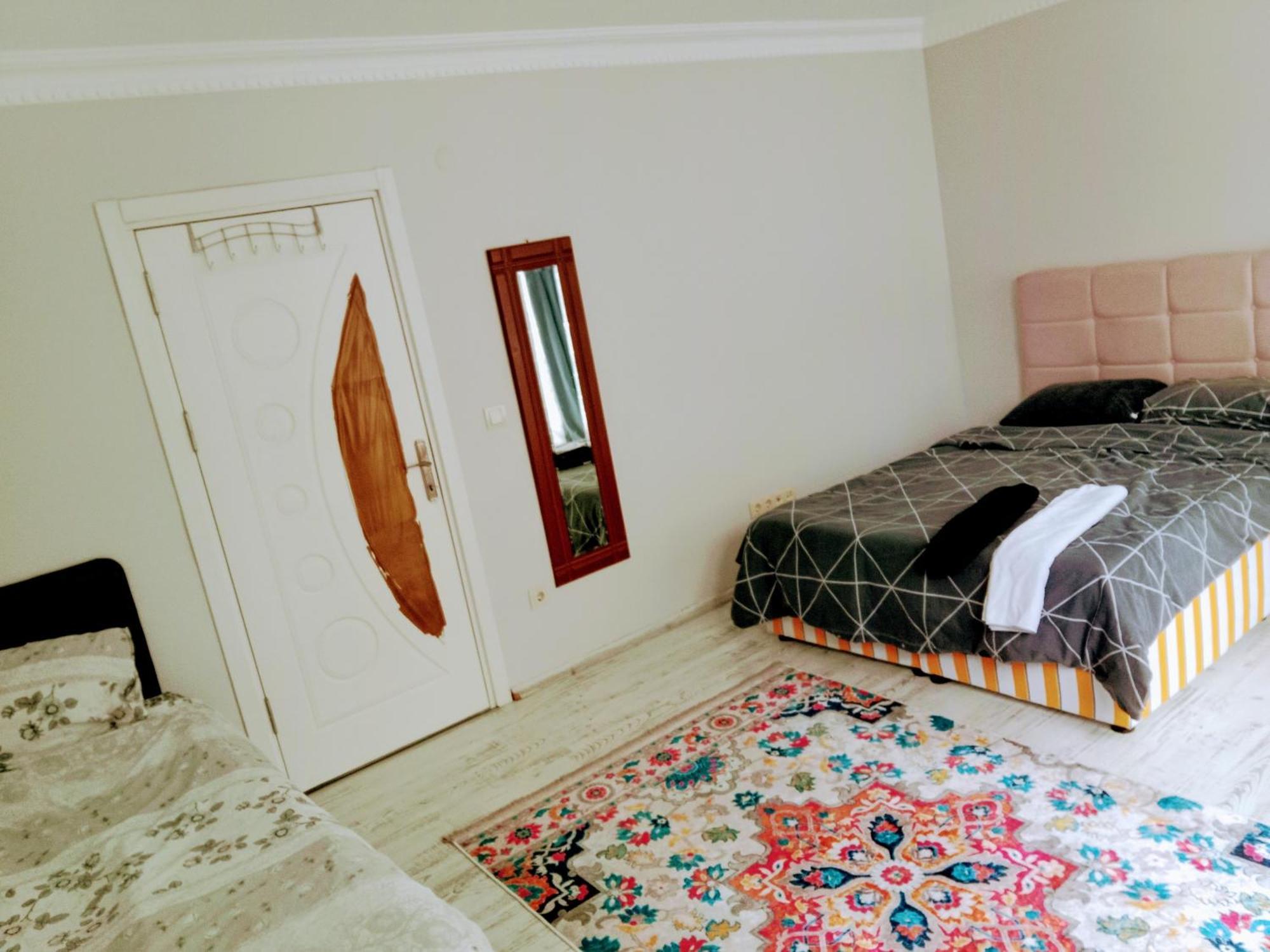 Orman Villa Hotel Is 6 Minutes From The Airport Arnavutkoy Екстериор снимка